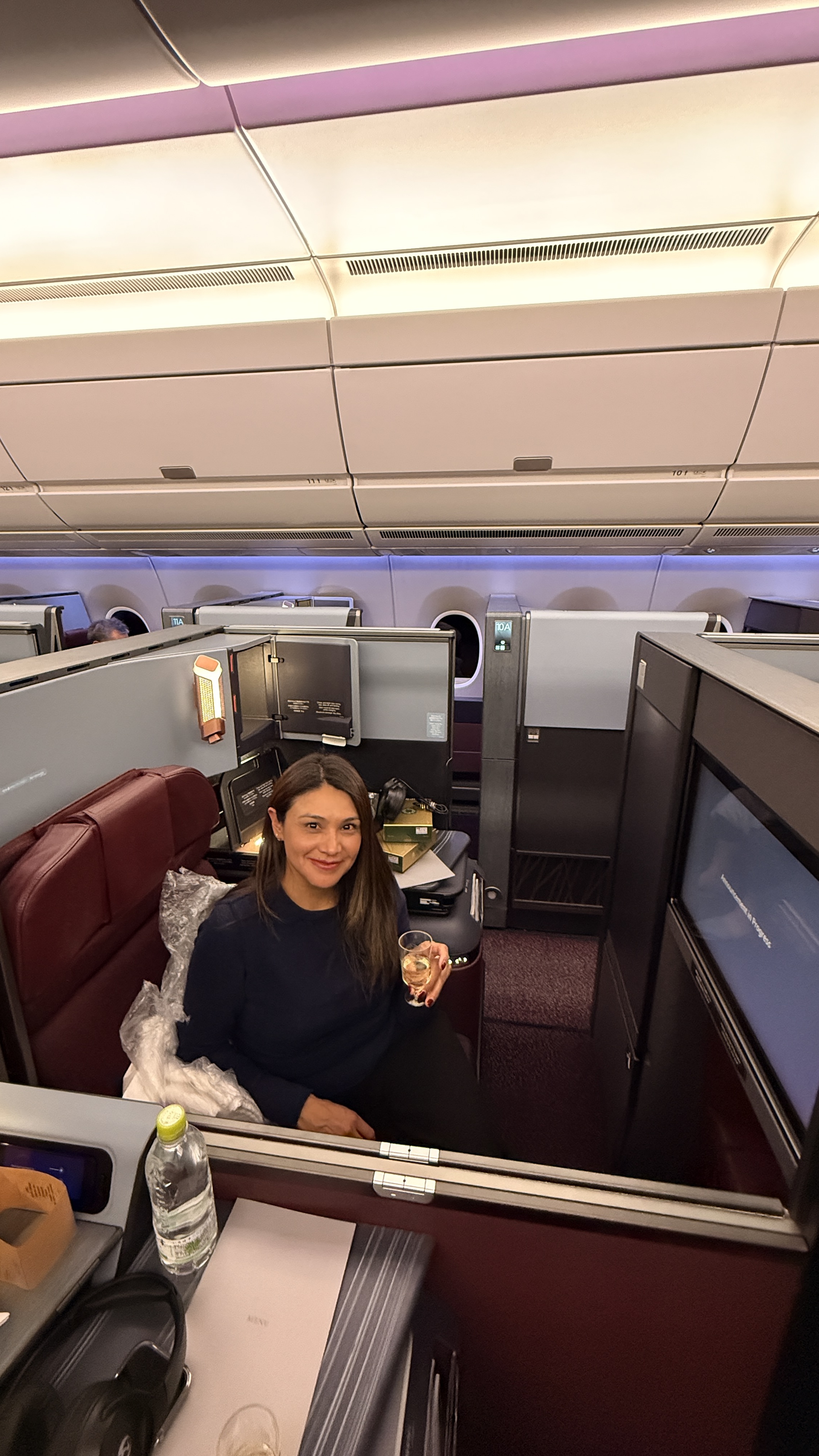 Lu in Qatar Qsuites business class